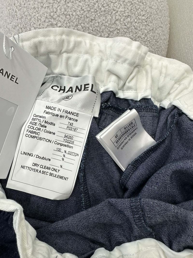 Chanel Jeans